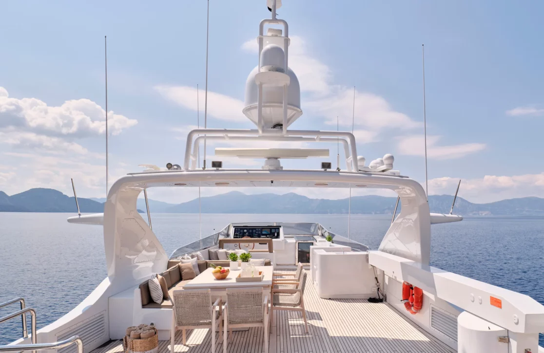 An image of Helios yacht