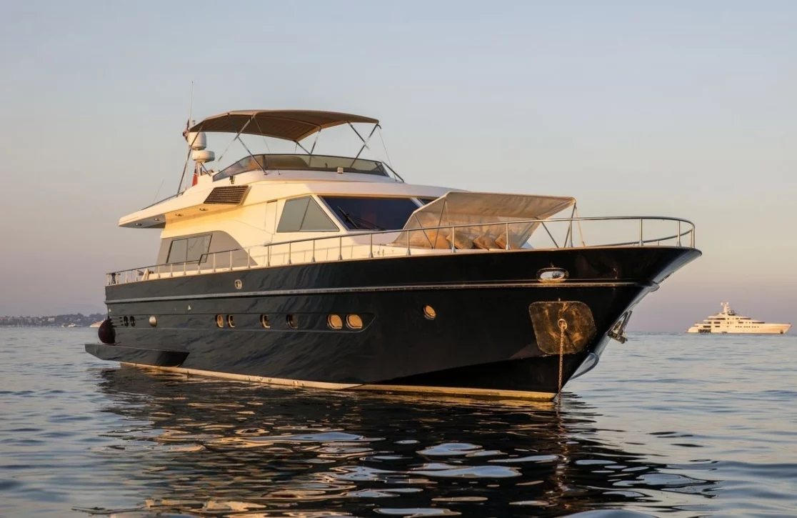 An image of Diams yacht