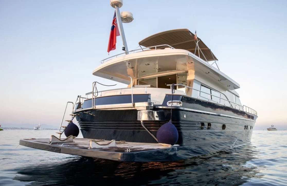 An image of Diams yacht