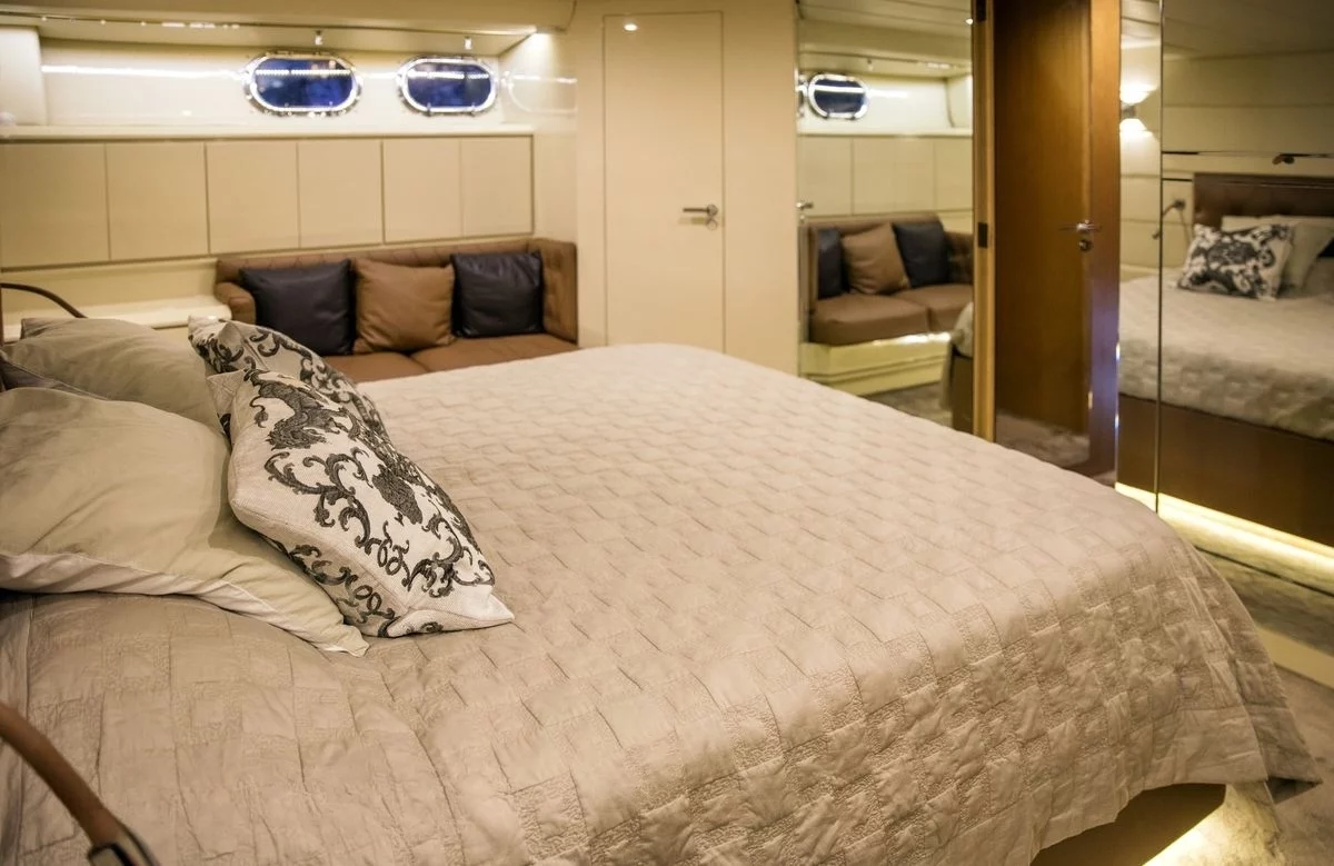 A preview of interior Bedroom cabin