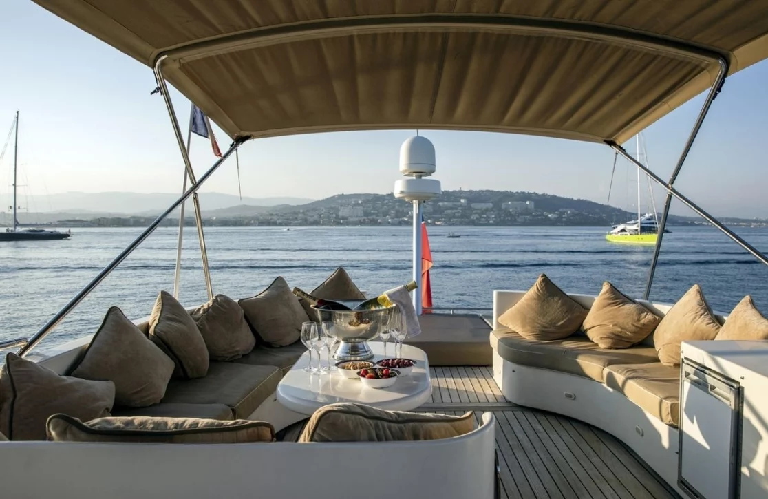 An image of Diams yacht