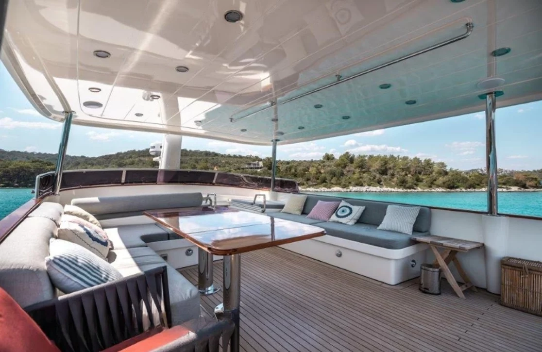 An image of Dilnisin yacht