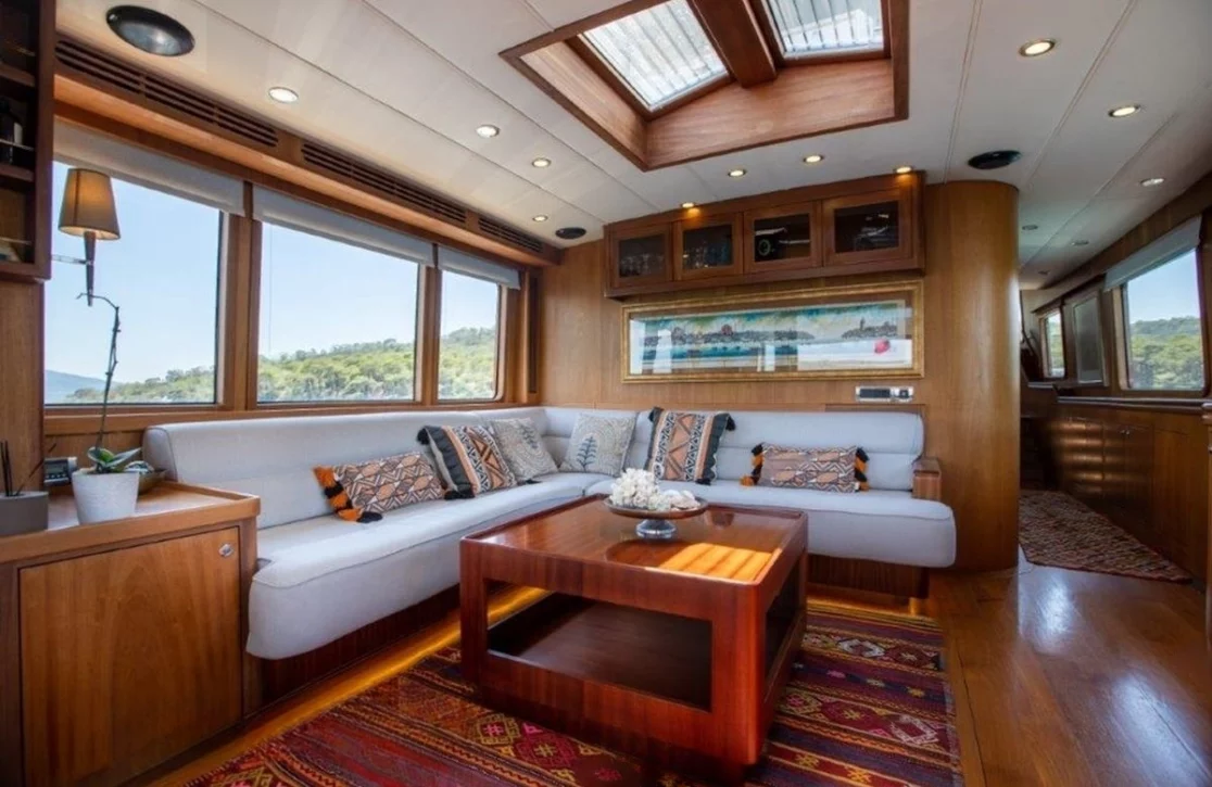 An image of Dilnisin yacht