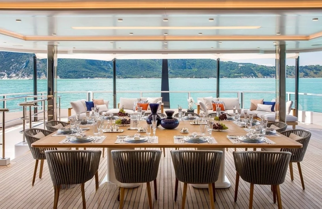 An image of Dragon yacht