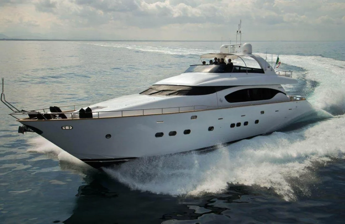 An image of Dubai yacht