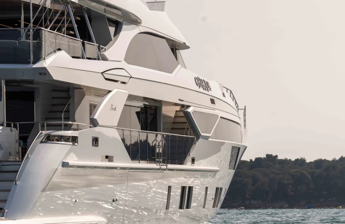 An image of Charade yacht