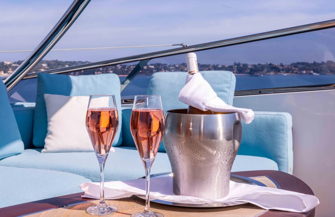 An image of Charade yacht