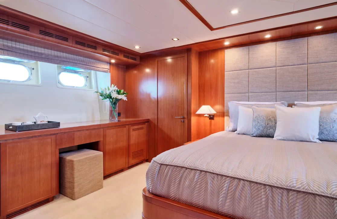 An image of Helios yacht