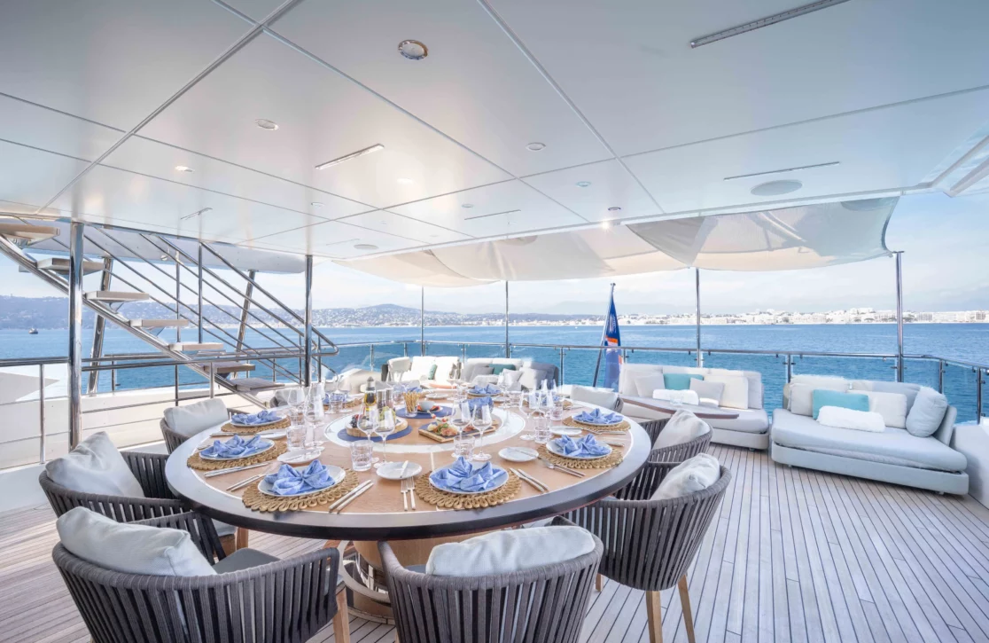 An image of Charade yacht