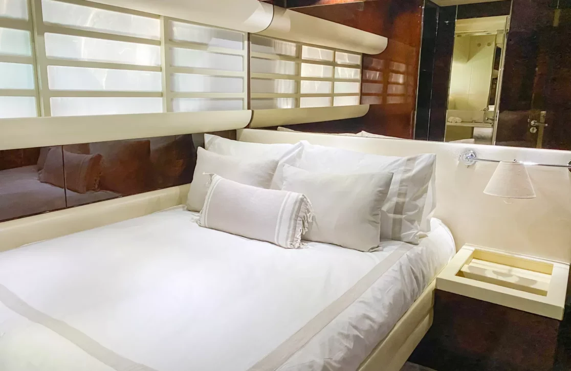An image of Startup yacht