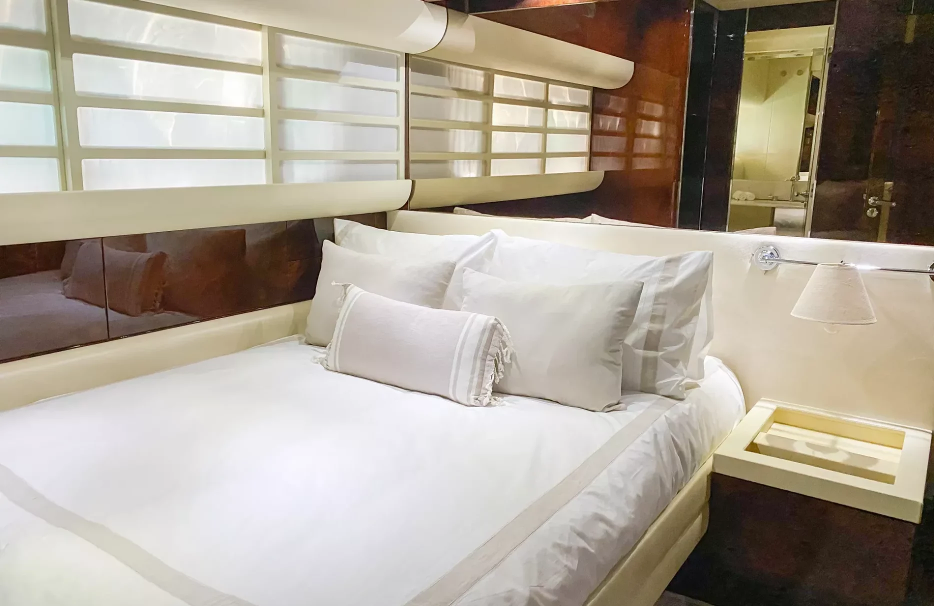 A preview of interior Bedroom cabin
