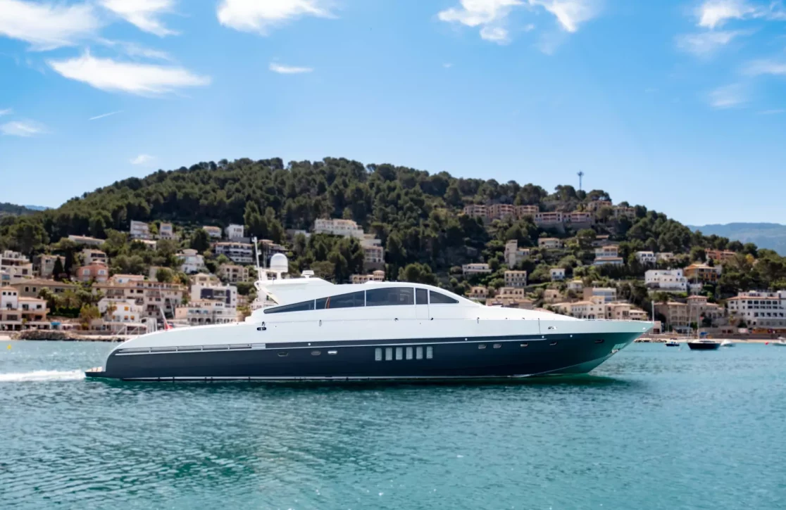 An image of Startup yacht