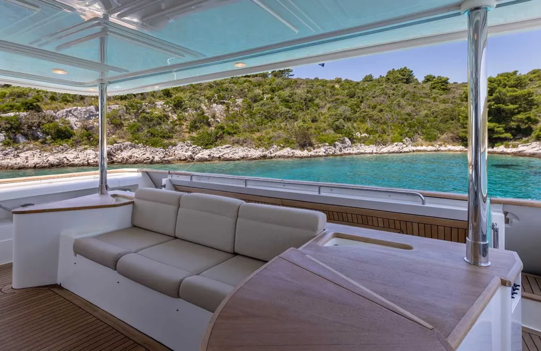 An image of Klobuk yacht