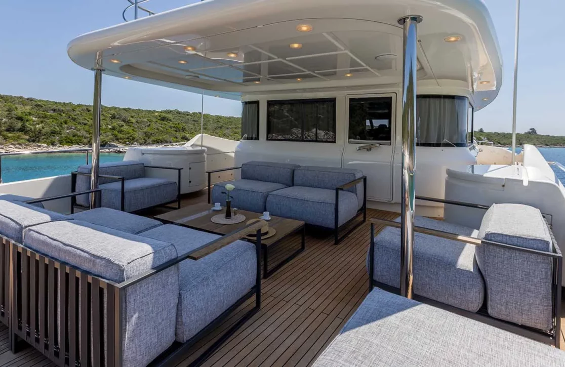 An image of Klobuk yacht