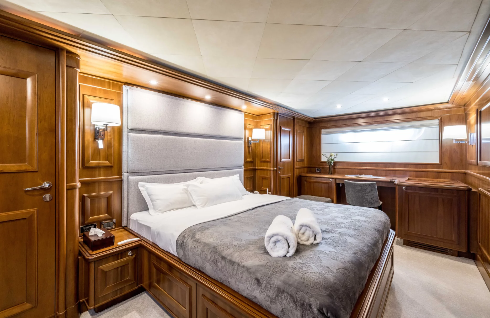 A preview of interior Bedroom cabin