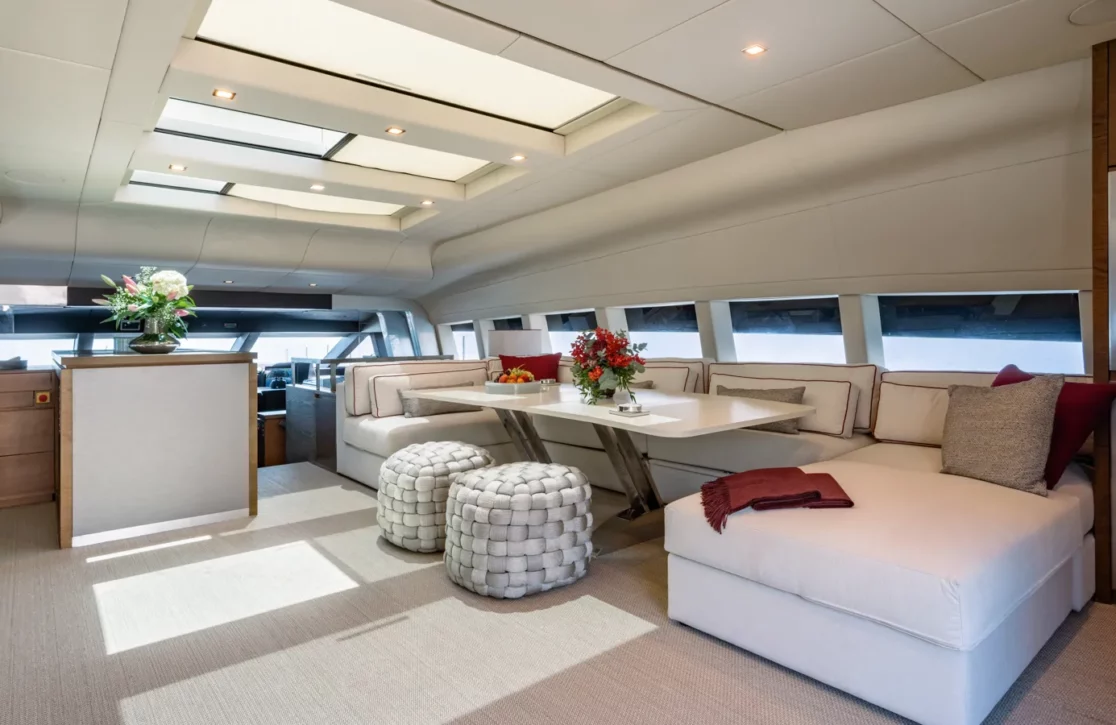 An image of Dinaia yacht