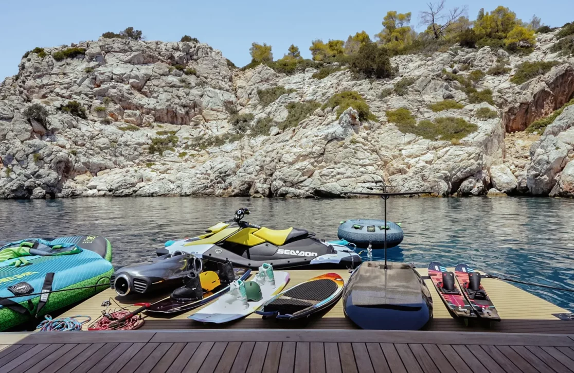 An image of Dinaia yacht