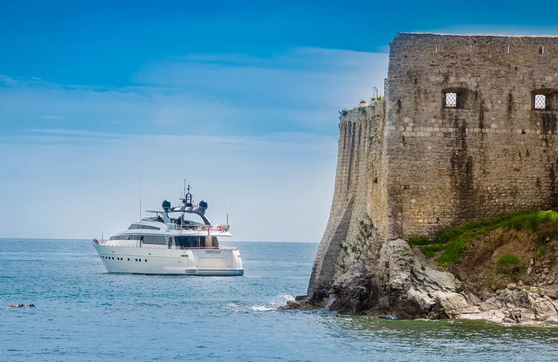An image of Pertula yacht