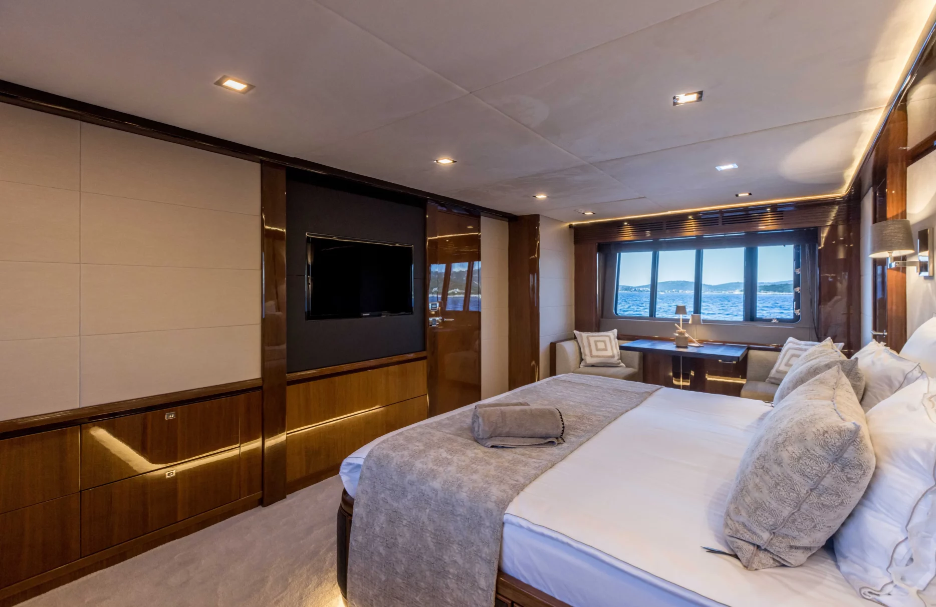 A preview of interior Bedroom cabin