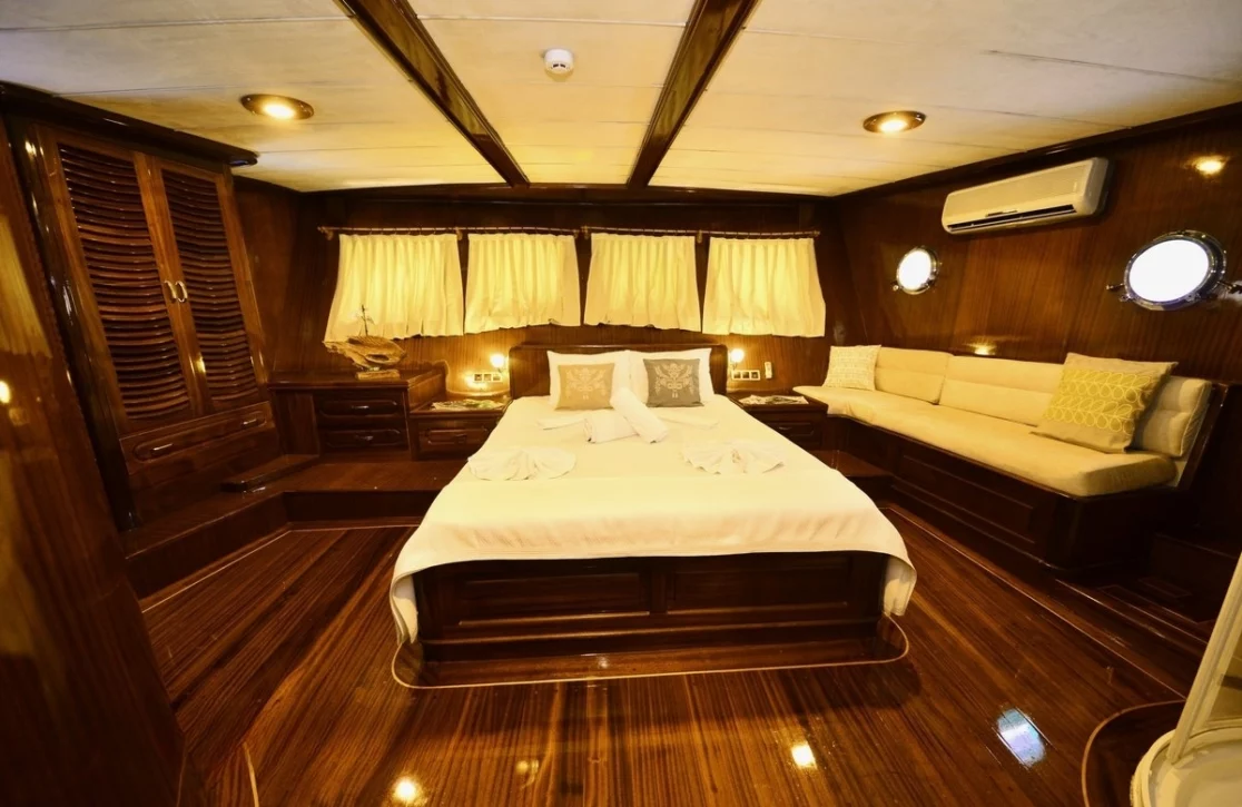 An image of Efe Burak yacht
