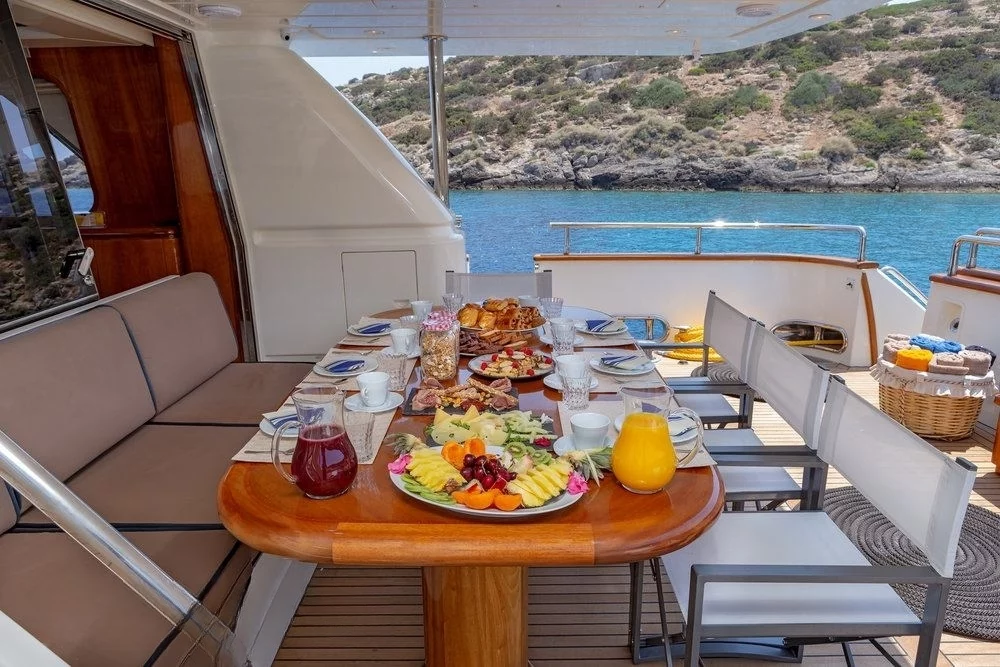 An image of Efmaria yacht