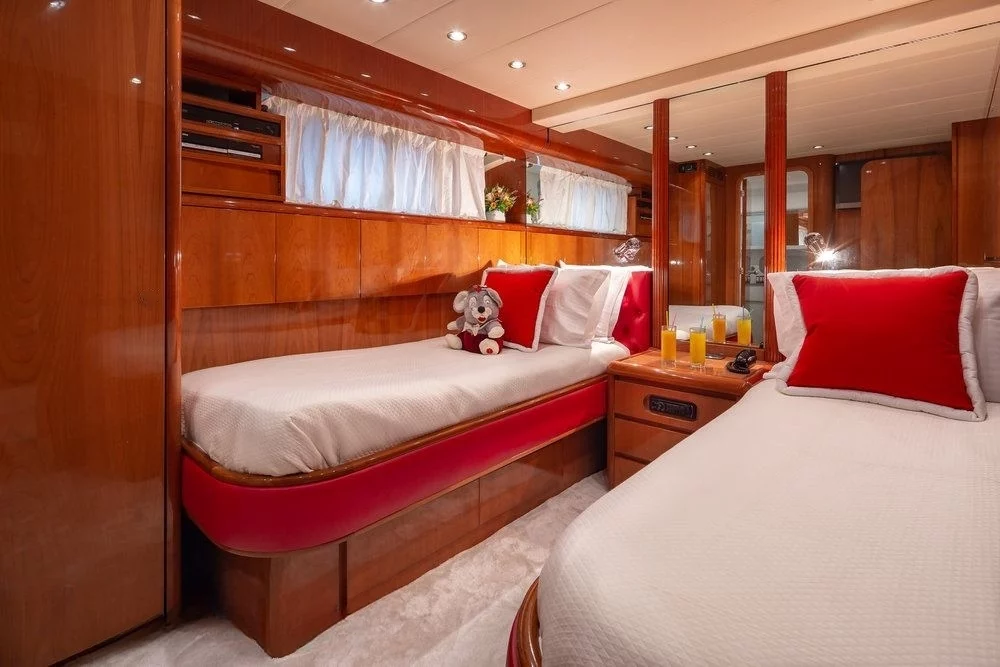 An image of Efmaria yacht
