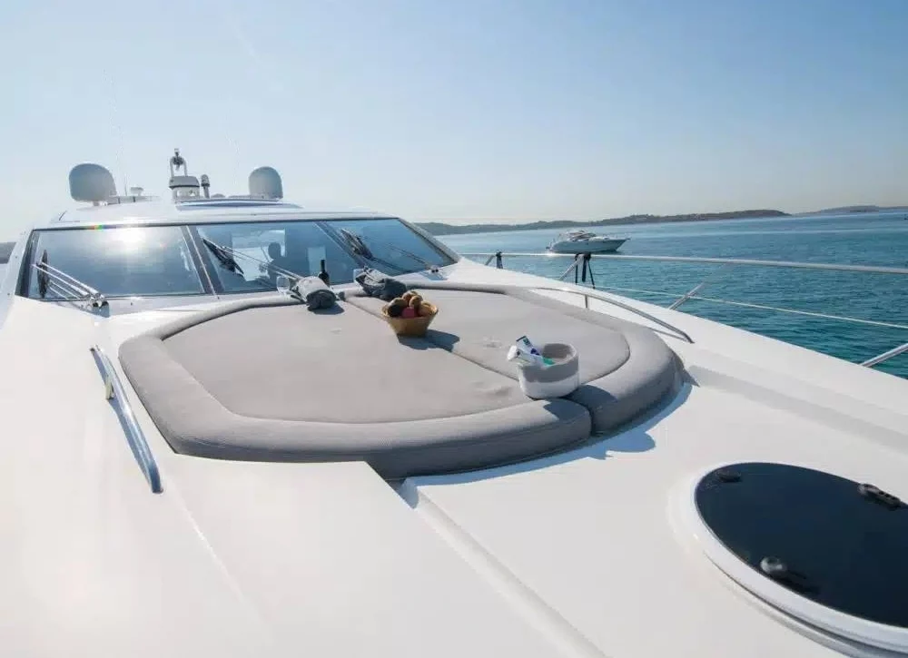 An image of Elentari yacht
