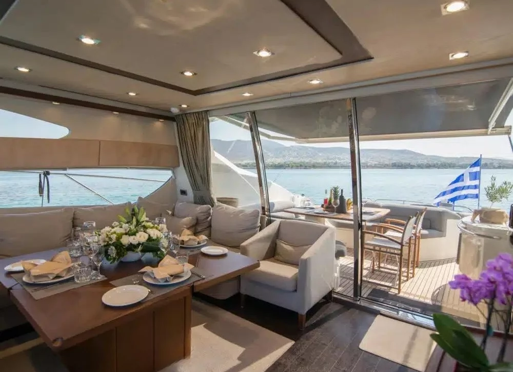 An image of Elentari yacht