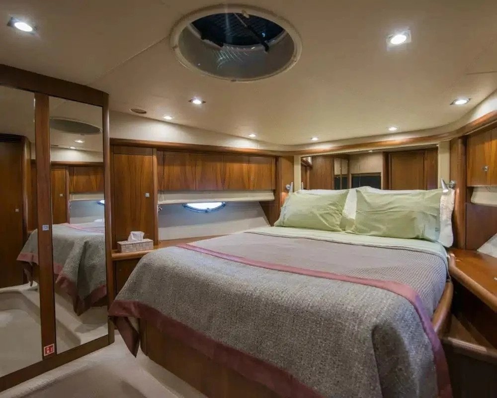 A preview of interior Bedroom cabin
