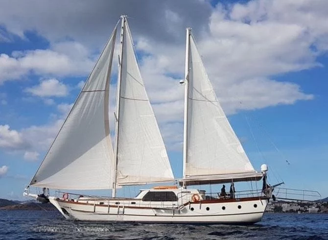 An image of Elfim 11 yacht