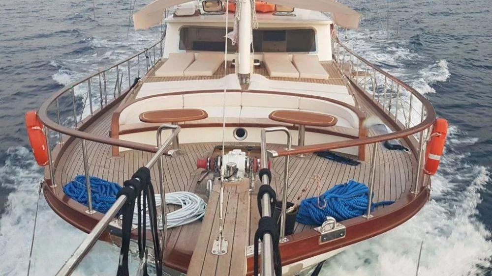 An image of Elfim 11 yacht
