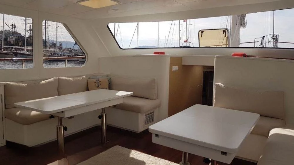 An image of Elfim 11 yacht