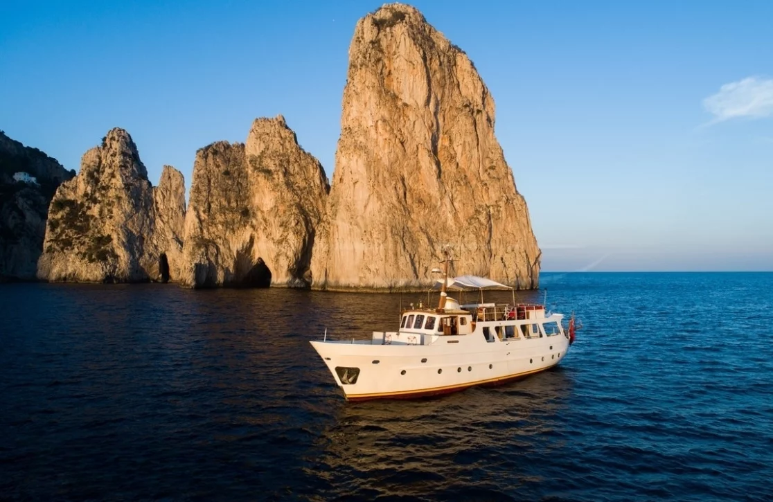 An image of Entrancer yacht
