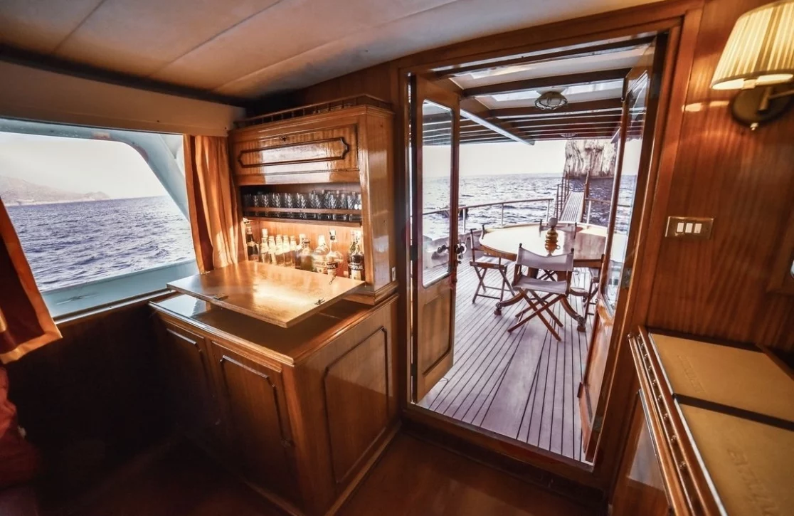 An image of Entrancer yacht
