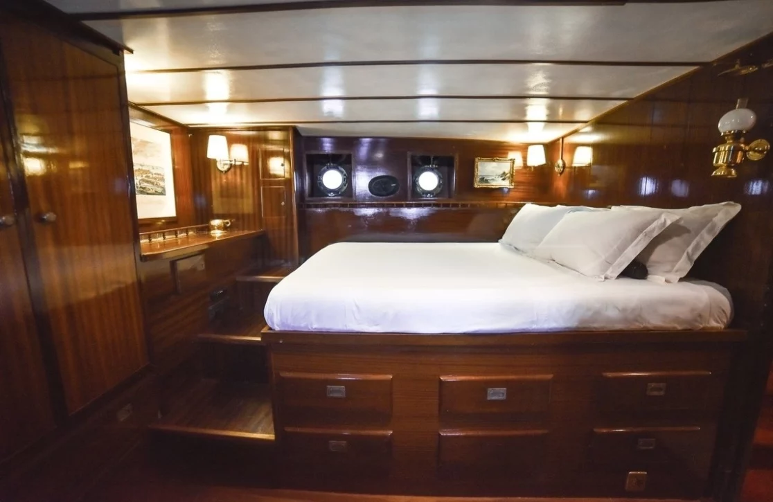 An image of Entrancer yacht