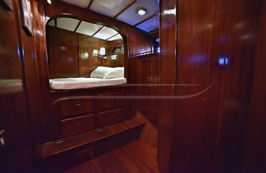 An image of Entrancer yacht