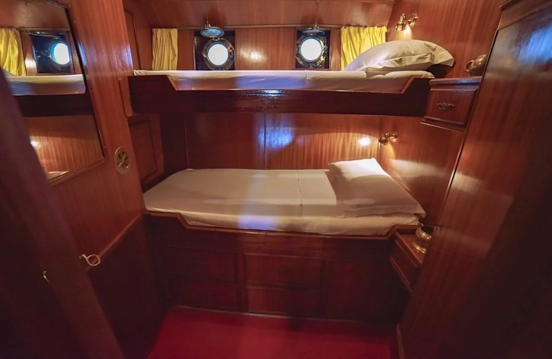 An image of Entrancer yacht