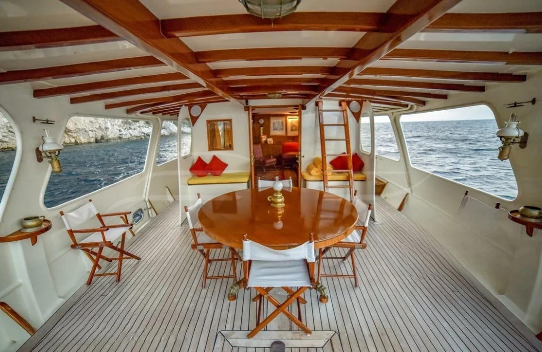 An image of Entrancer yacht