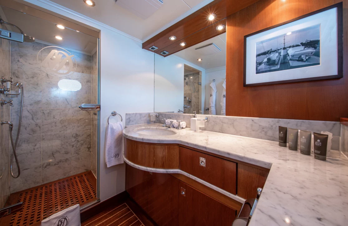 An image of Heavenly Daze yacht