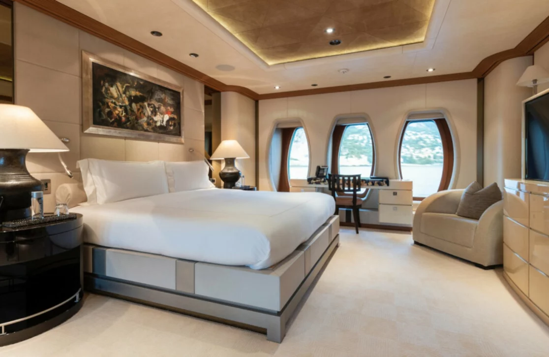 An image of Sunrays yacht