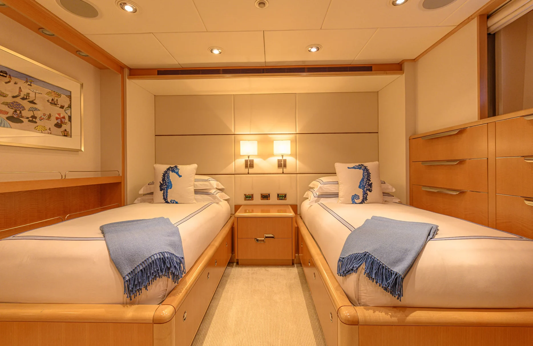 A preview of interior Bedroom cabin