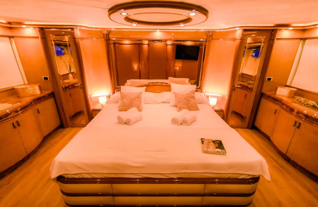 An image of Nephenta yacht