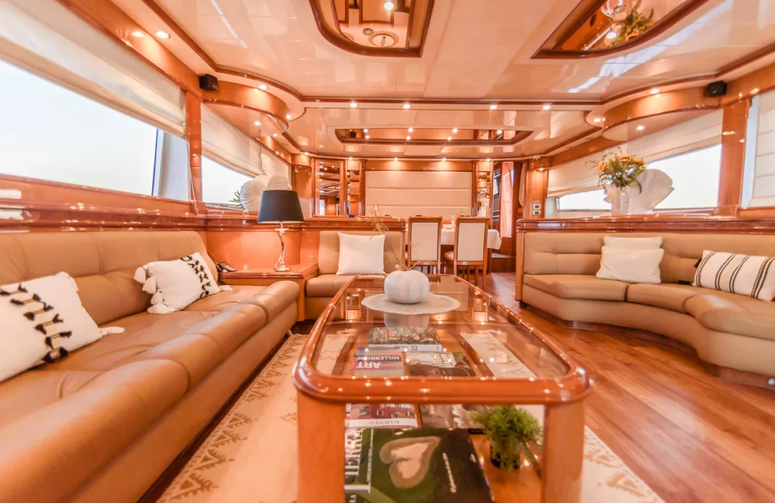 An image of Nephenta yacht