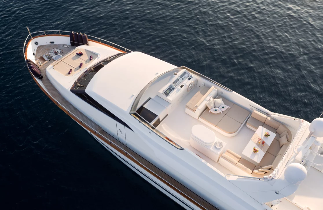 An image of Acionna yacht