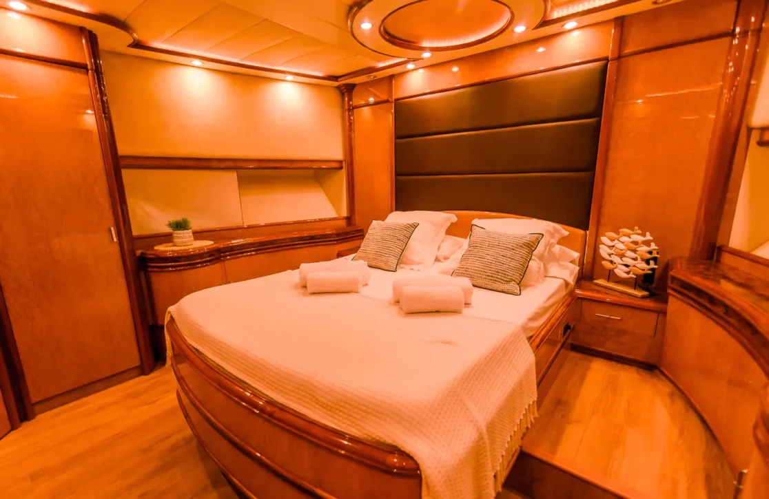 An image of Nephenta yacht