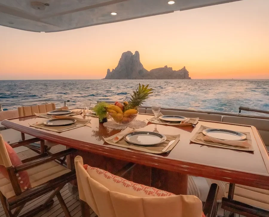 An image of Nephenta yacht