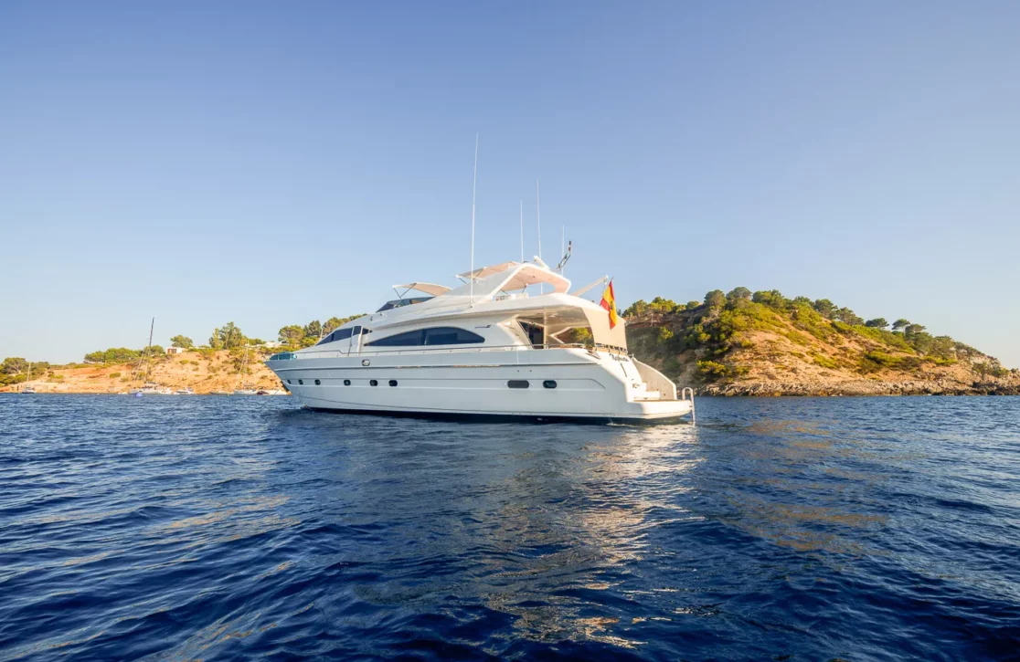 An image of Nephenta yacht