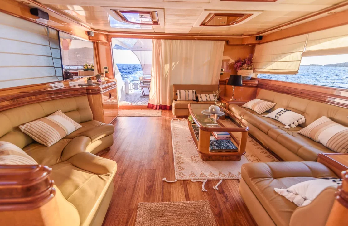 An image of Nephenta yacht