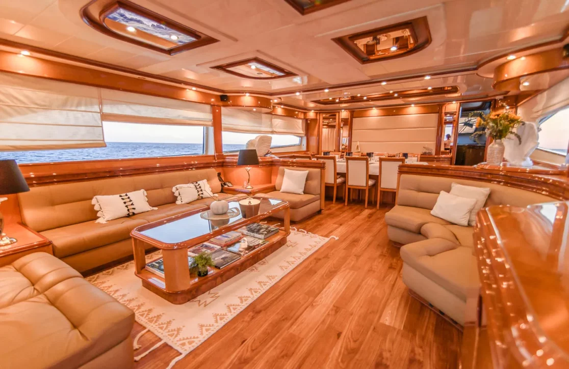 An image of Nephenta yacht