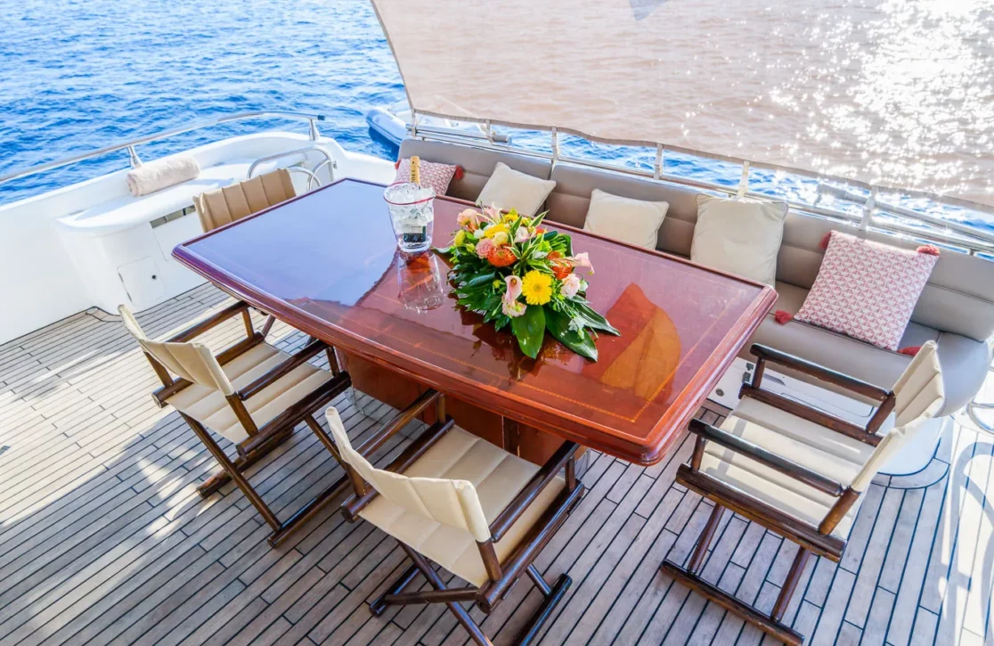 An image of Nephenta yacht
